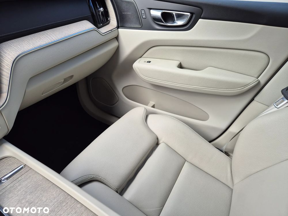 Volvo XC 60 B4 D Geartronic Inscription - 25