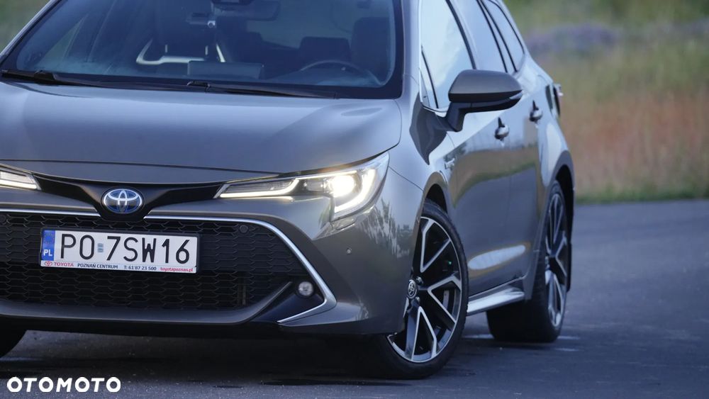 Toyota Corolla 2.0 Hybrid Executive - 6