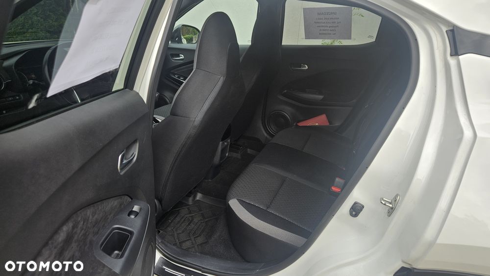 Nissan Juke 1.0 DIG-T N-Connecta DCT - 8