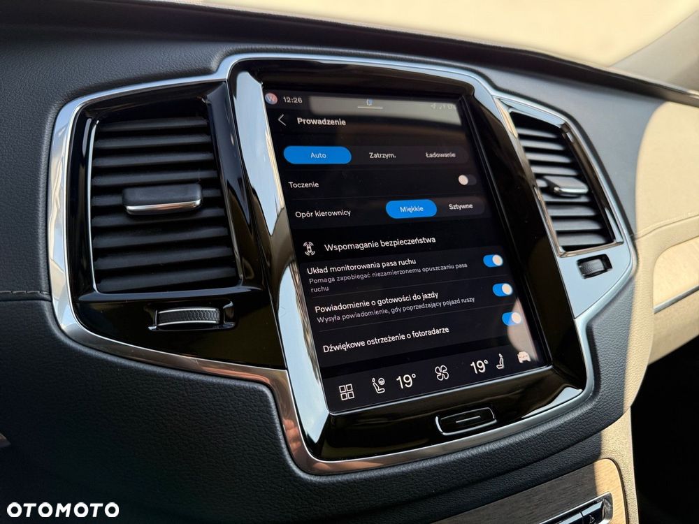 Volvo XC 90 - 25