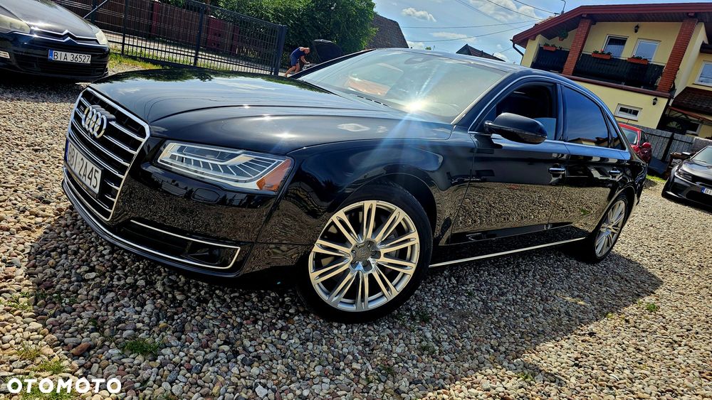 Audi A8 - 8