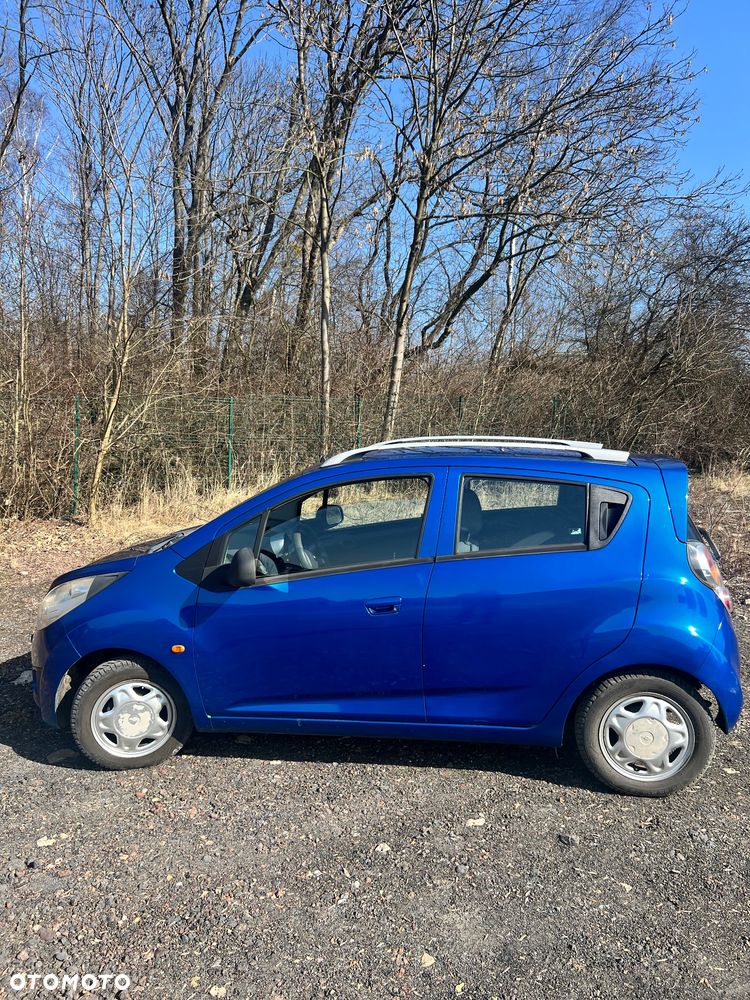 Chevrolet Spark 2011 photo 2