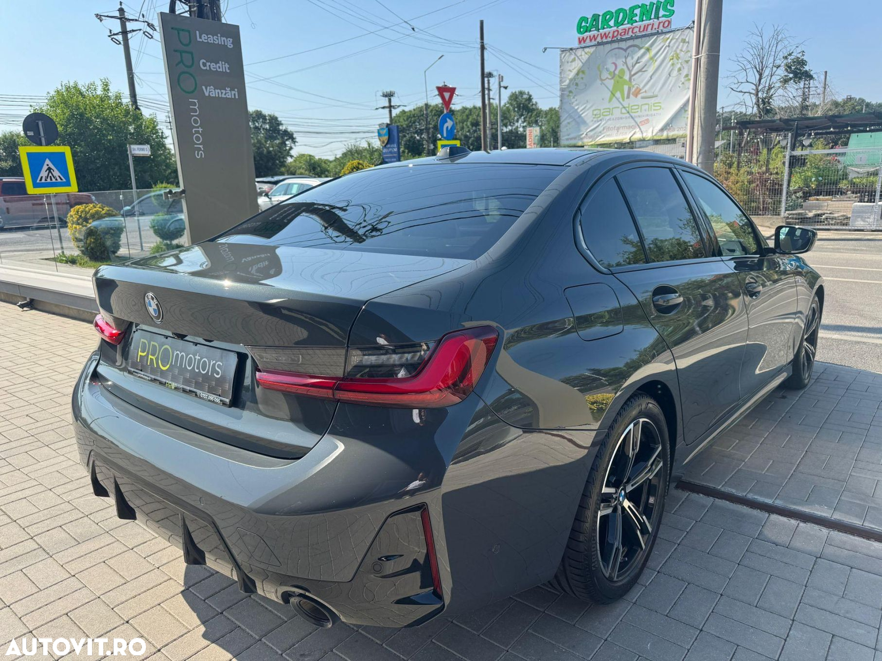 BMW Seria 3 320d xDrive Aut. M Sport - 13
