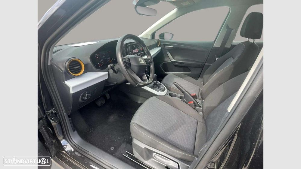 SEAT Arona - 11