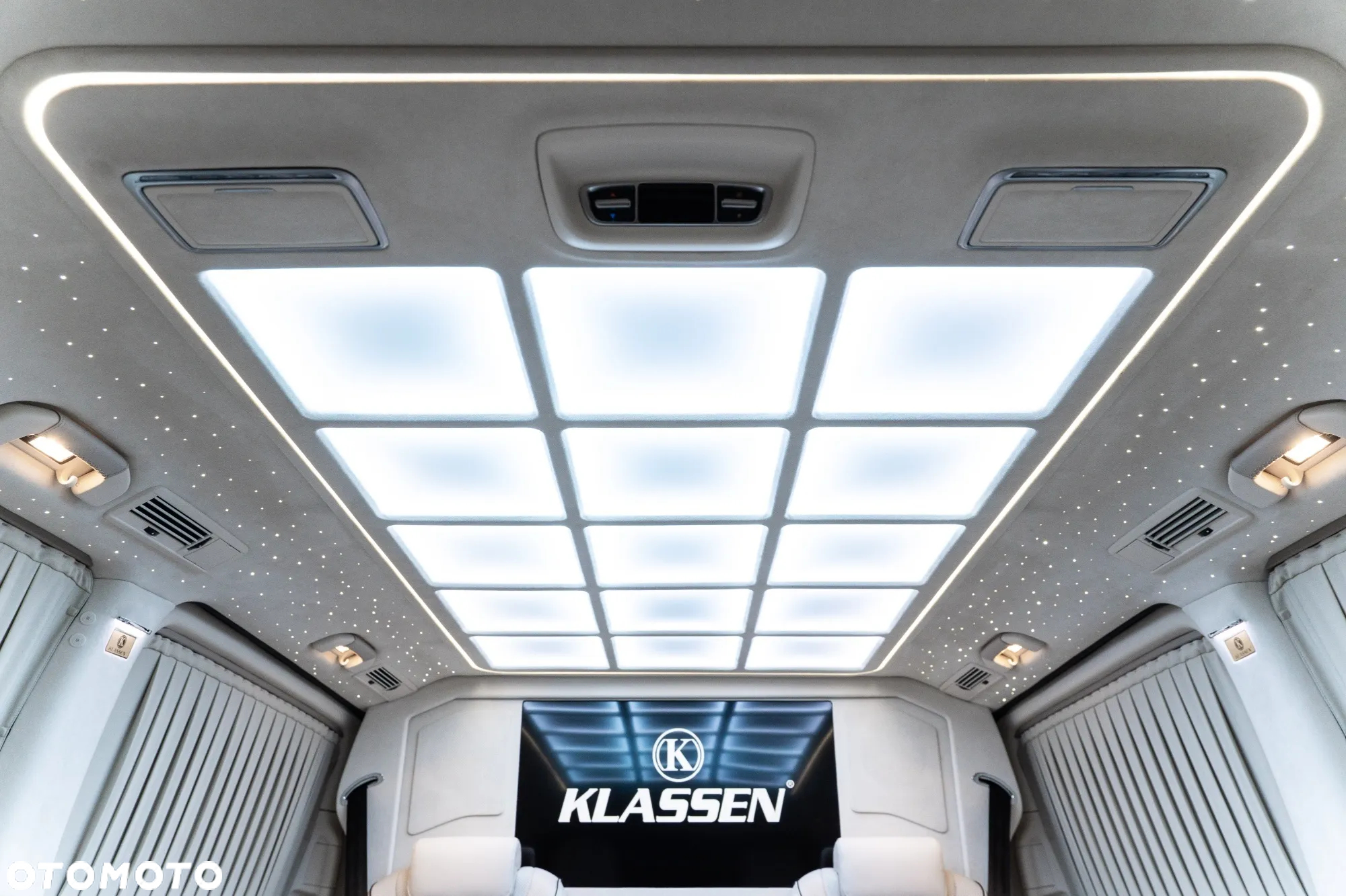 Mercedes-Benz Klasa V - 7