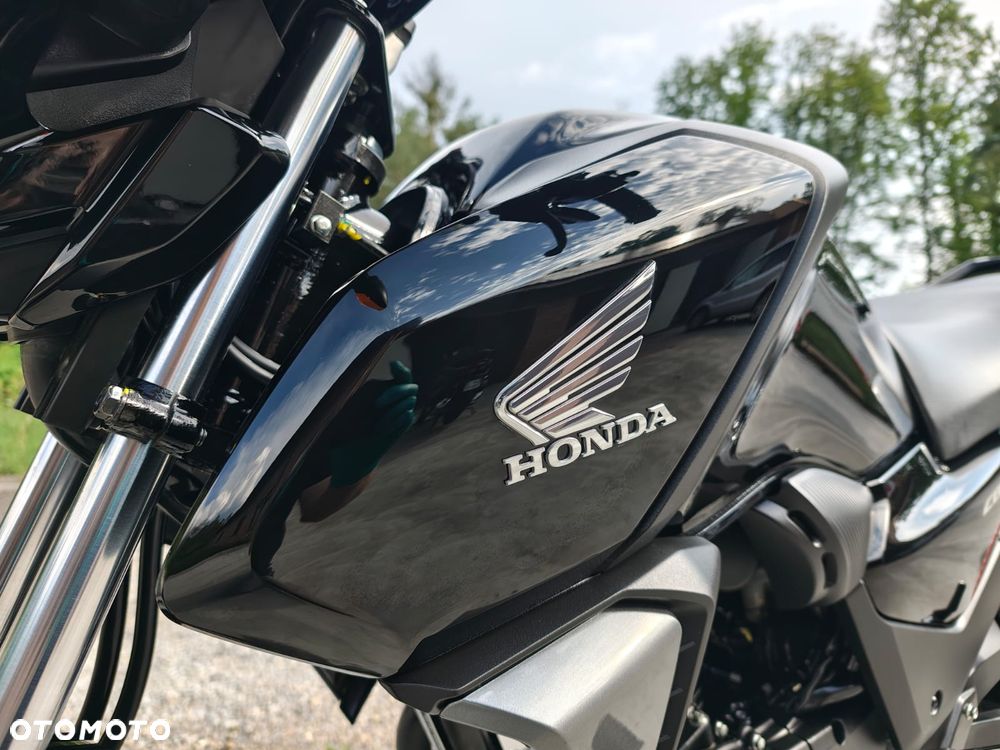 Honda CBF - 8