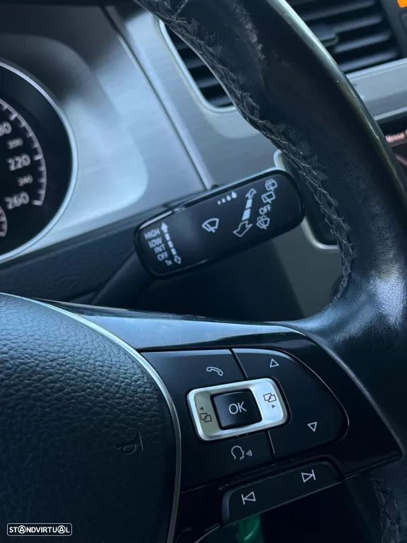 VW Golf 1.6 TDI BlueMotion DSG Comfortline - 17