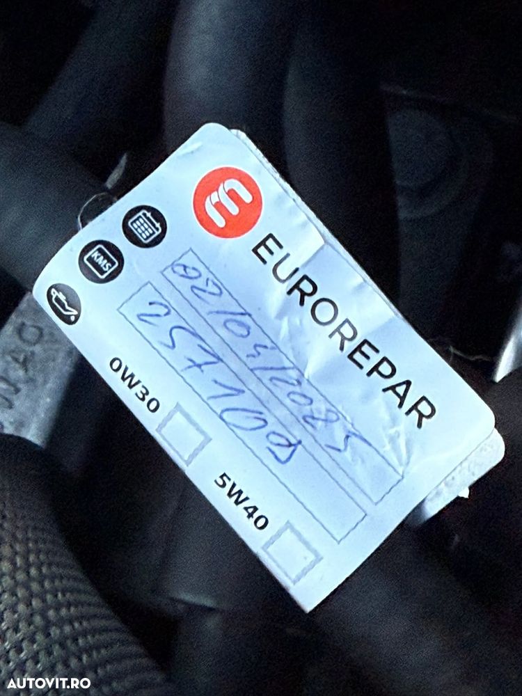 Volkswagen Passat 2.0 TDI DSG (BlueMotion Technology) Highline - 27