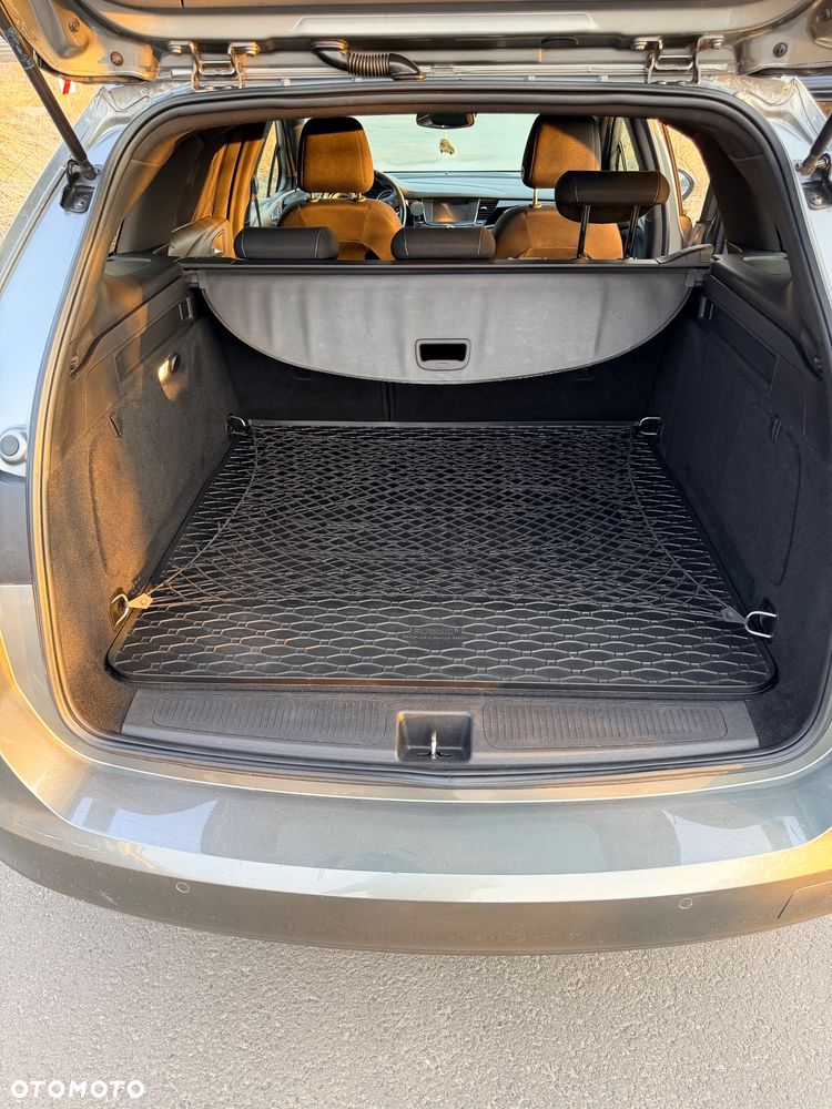 Opel Astra 1.6 CDTI Dynamic S&S - 8