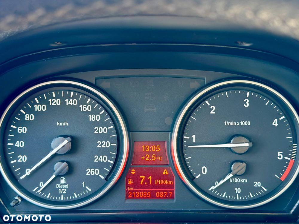 BMW X1 sDrive18d xLine - 17