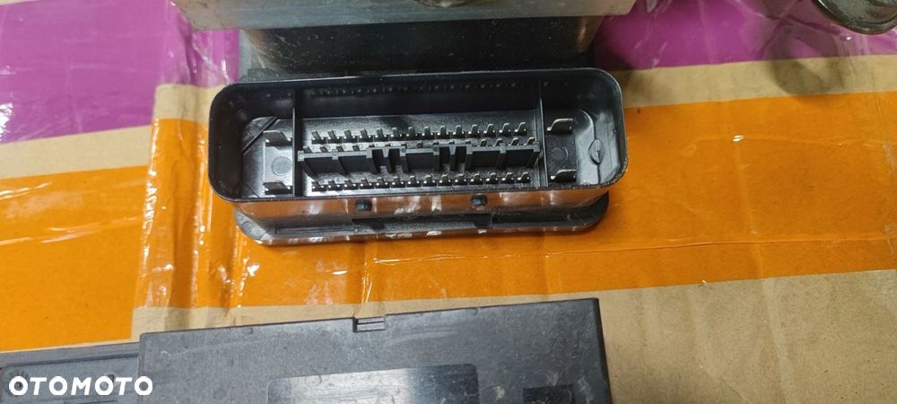VW GOLF IV 4 BORA POMPA HAMULCOWA ABS ESP 379M 517J - 4