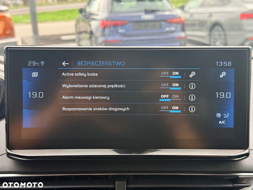 Peugeot 3008 1.5 BlueHDi GT S&S EAT8 - 35