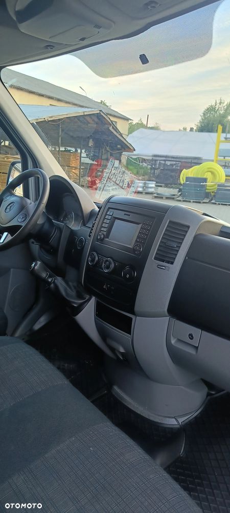 Mercedes-Benz Sprinter - 4