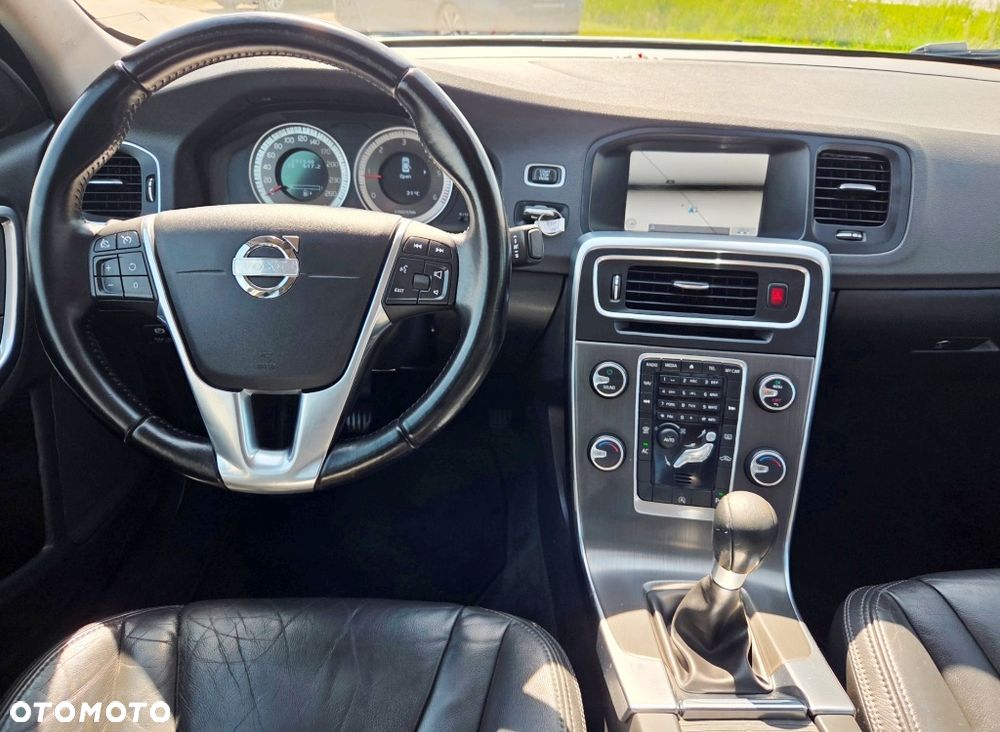 Volvo S60 DRIVe Momentum - 32