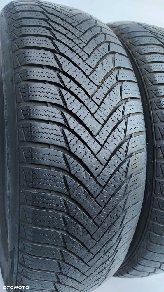 Opony Zimowe 205/60/16 Minerva 2szt 2021r 6,5mm - 1