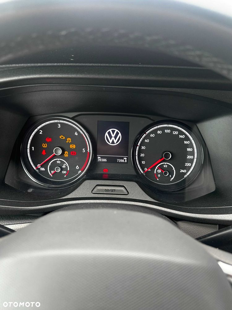 Volkswagen Caravelle - 7