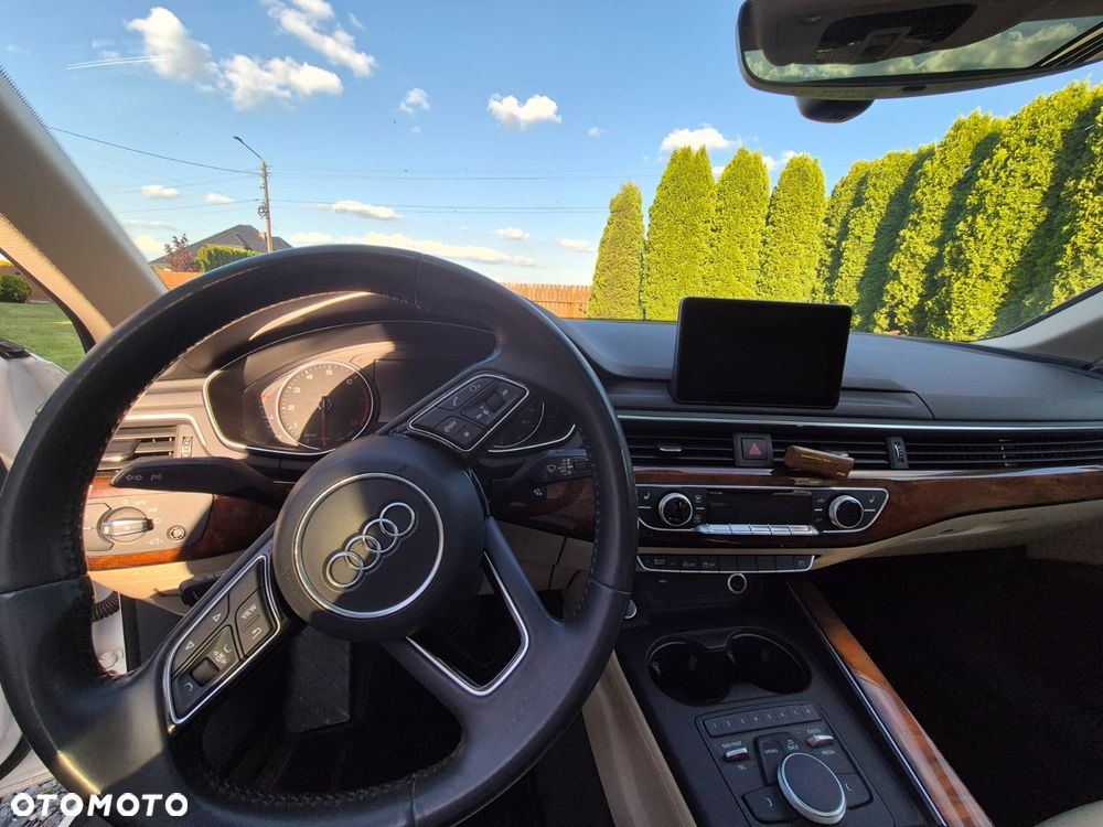 Audi A4 Limousine 2.0 TFSI ultra S tronic sport - 14