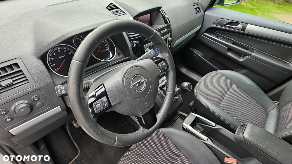 Opel Zafira 1.8 Innovation 110 Jahre - 13