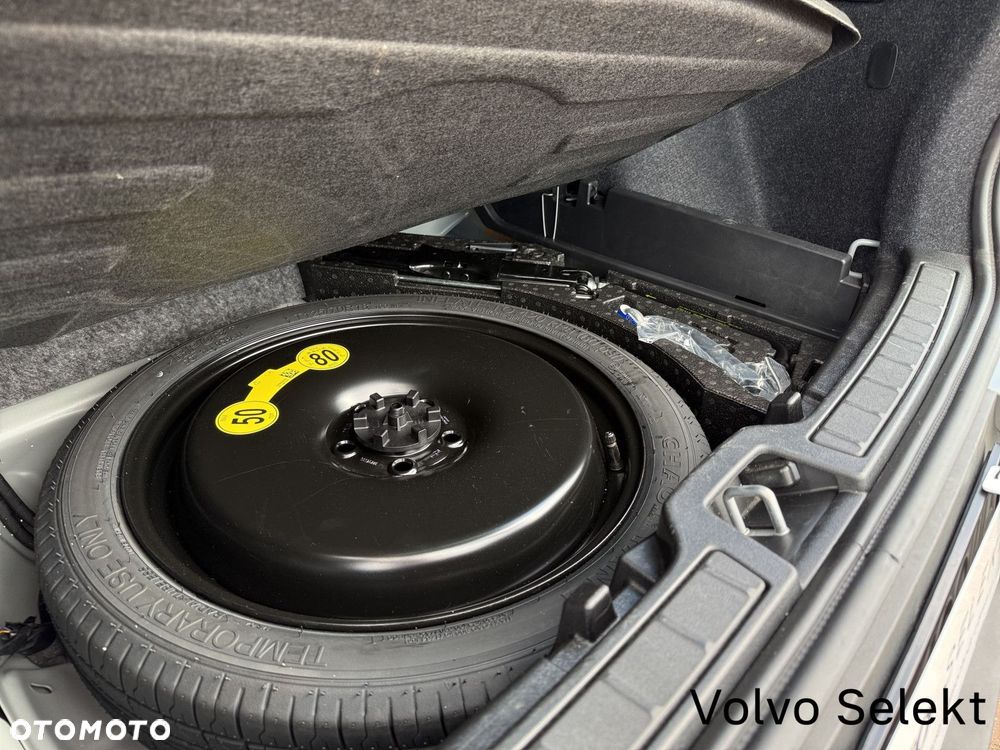 Volvo XC 40 B3 B DKG Core - 22