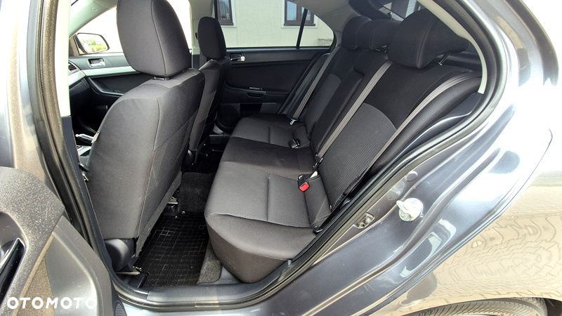 Mitsubishi Lancer 1.6 ClearTec Invite - 7