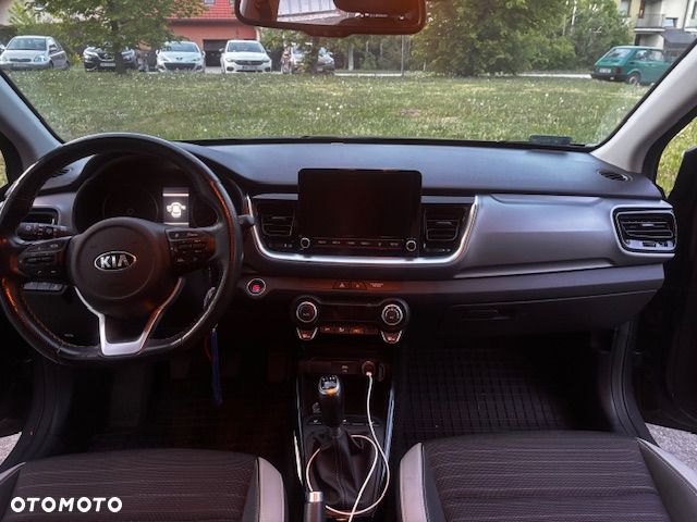 Kia Stonic 1.0 T-GDI L Business Line - 18
