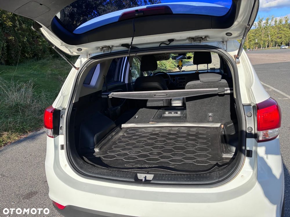 Kia Carens 1.6 GDI M - 13