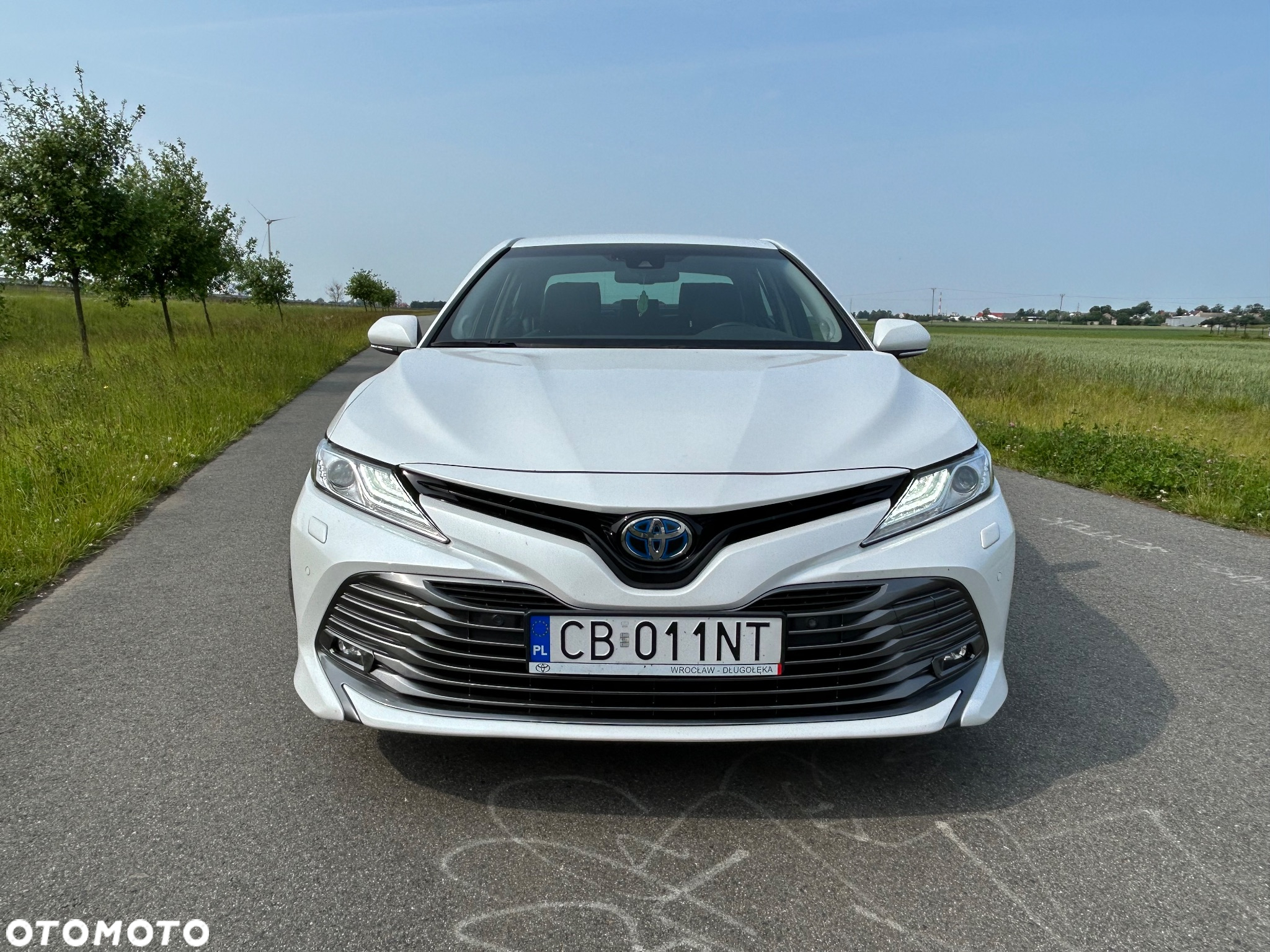 Toyota Camry 2.5 Hybrid Executive CVT - 17