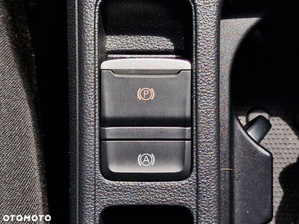 Skoda Octavia 1.5 TSI mHEV Selection DSG - 22