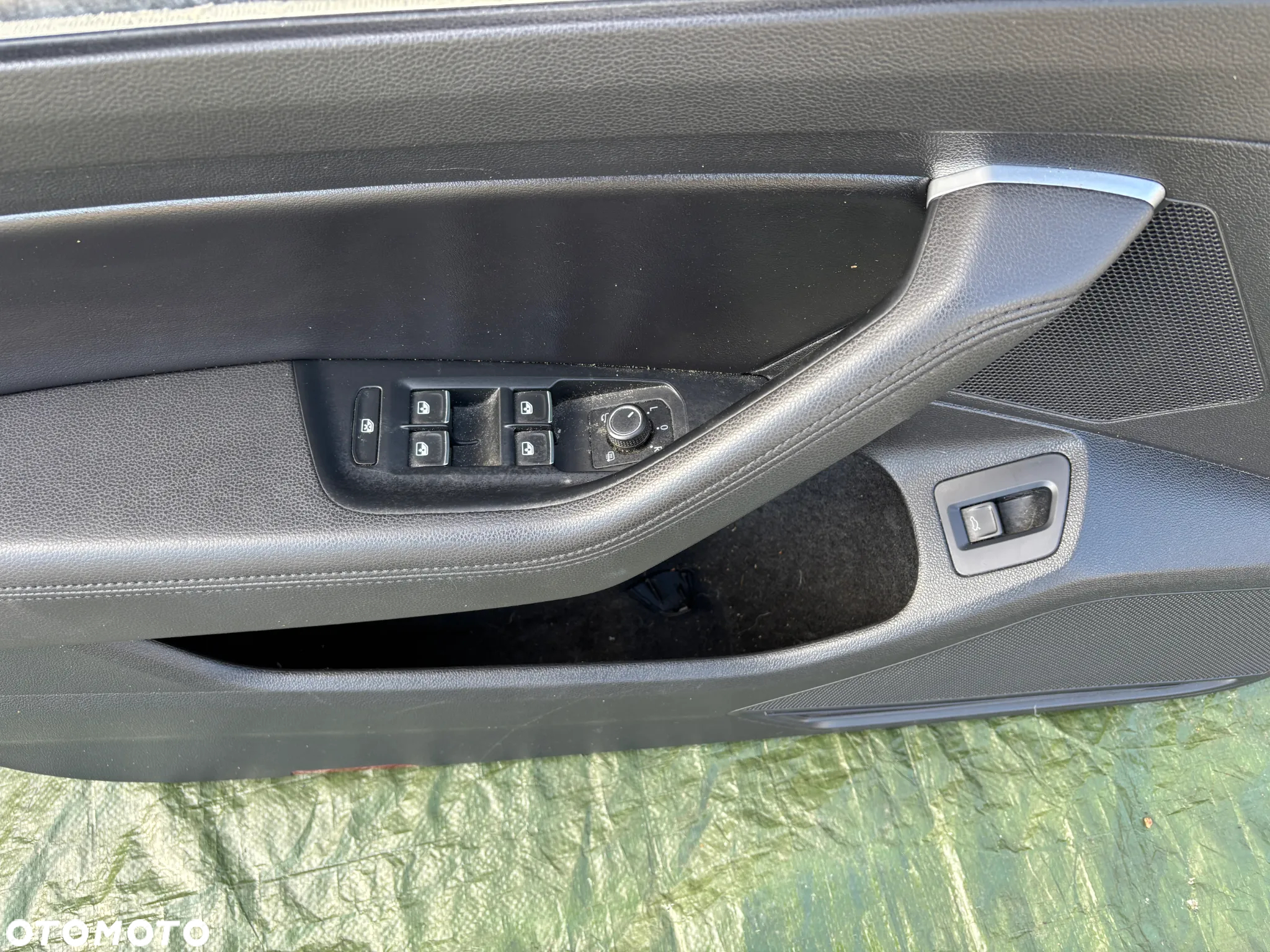 Vw Passat B8 boczek bagażnika lewy przód Europa - 2