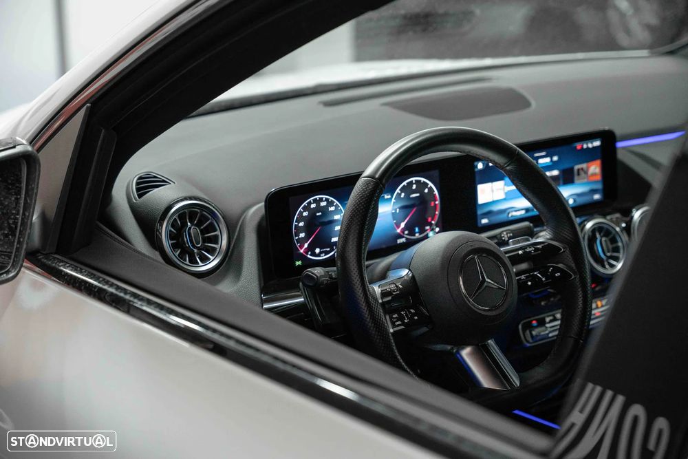 Mercedes-Benz GLA 200 d AMG Line - 27