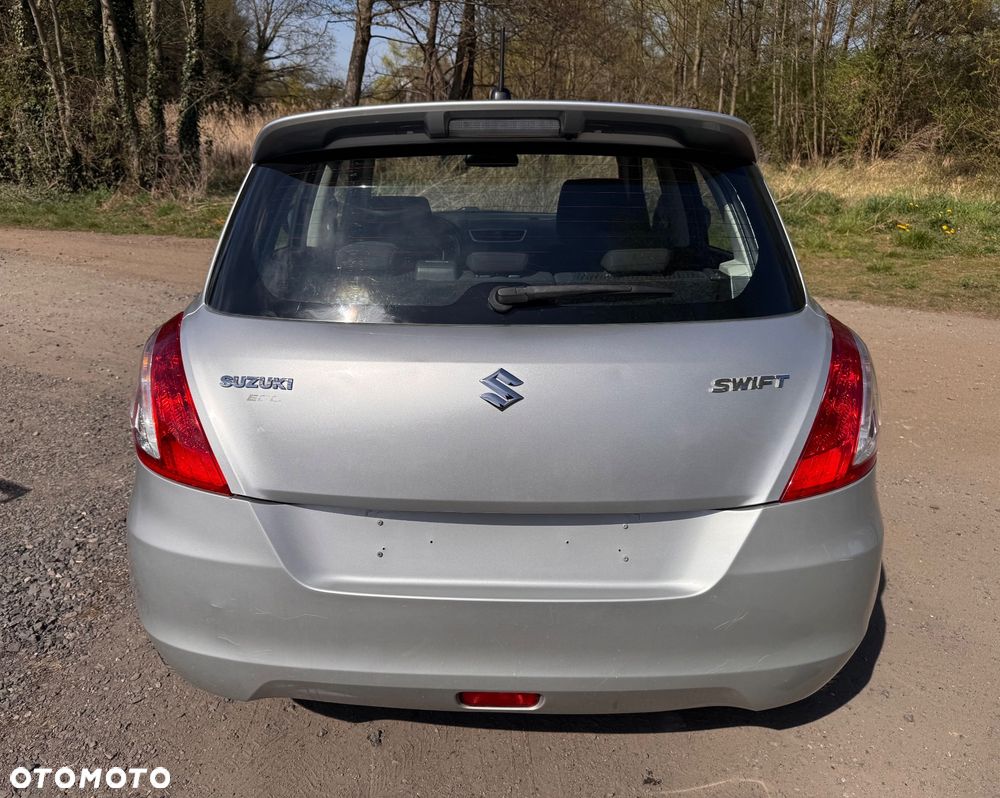 Suzuki Swift - 25