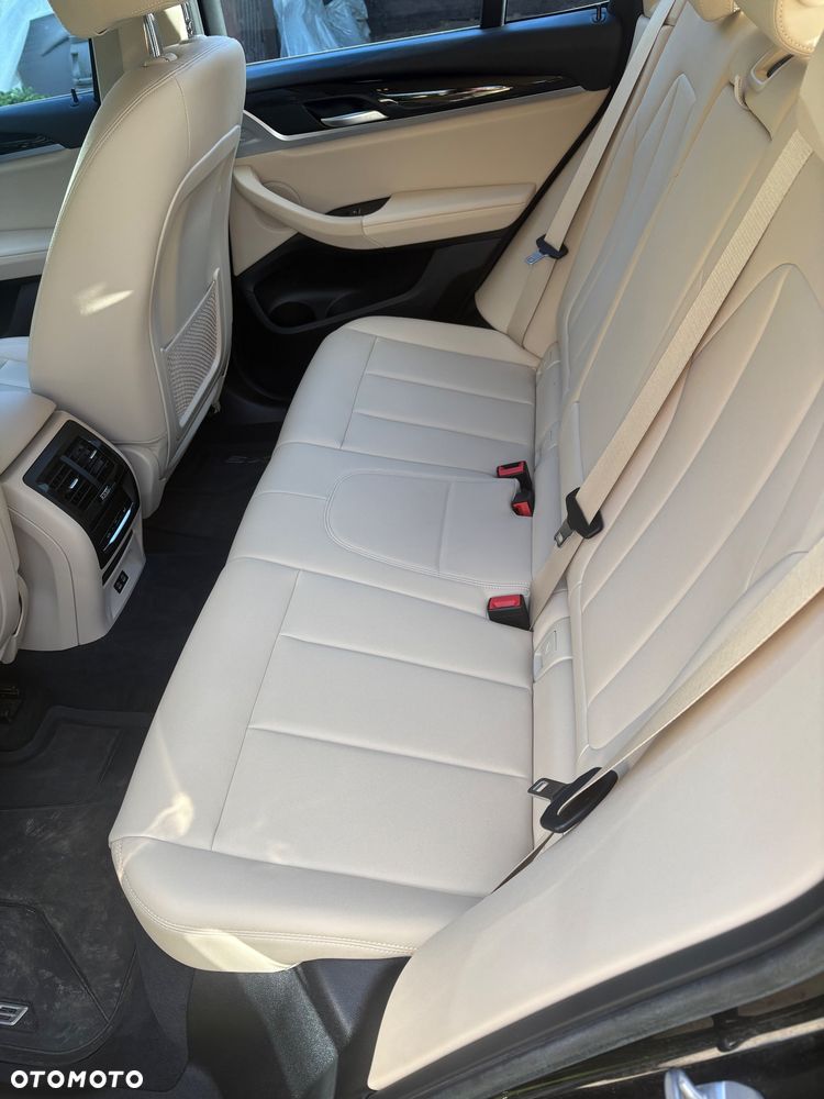 BMW X3 xDrive20i GPF - 2
