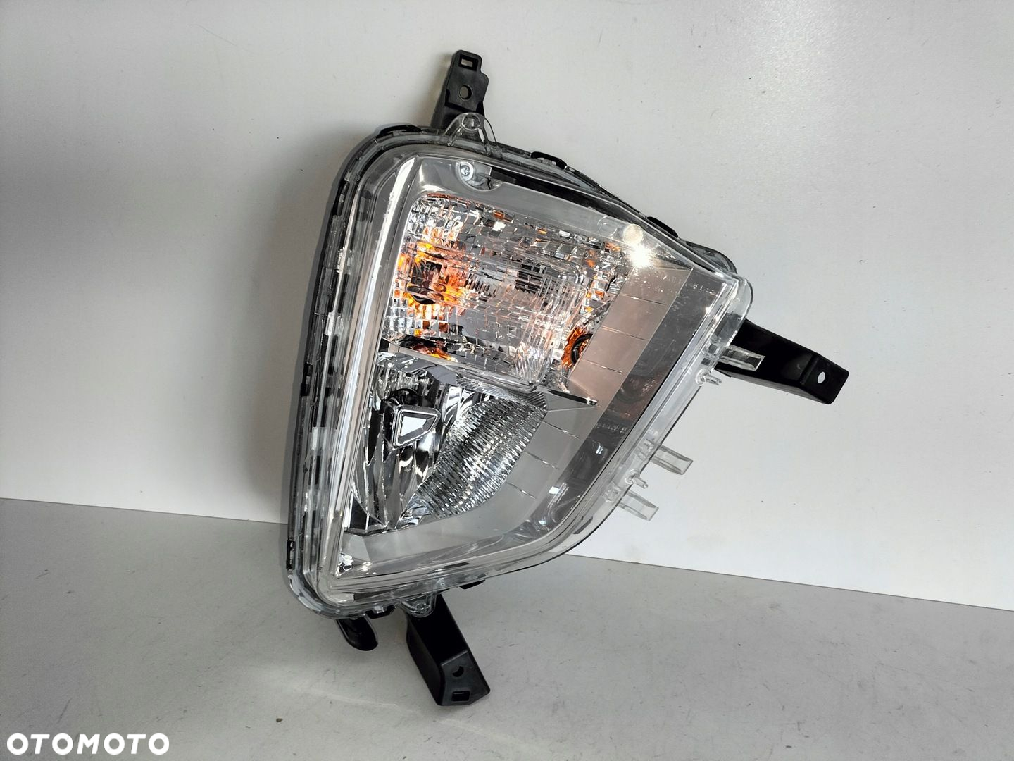 Halogen lampa prawy MITSUBISHI ECLIPSE CROSS 17- - 2