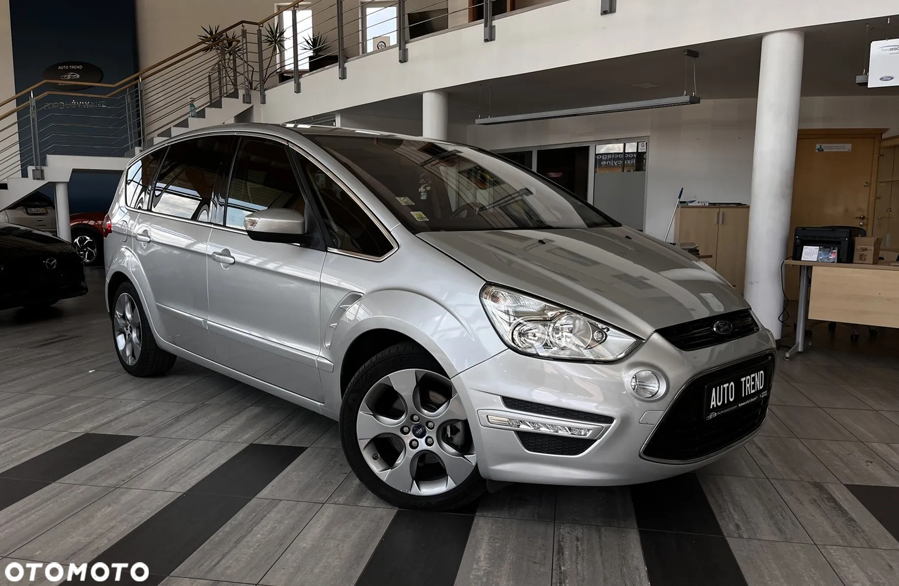 Ford S-Max 2.0 TDCi DPF Titanium X - 3