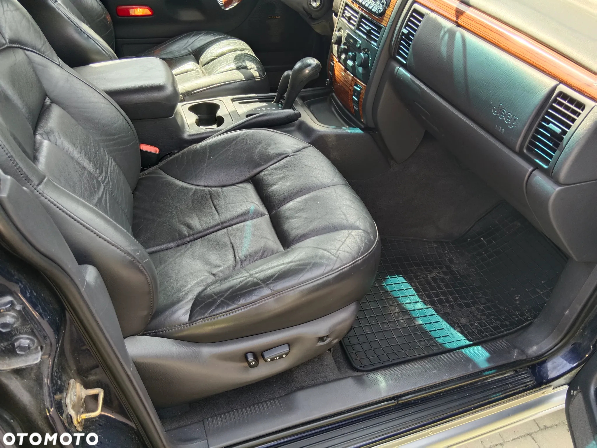 Jeep Grand Cherokee 4.0 Laredo - 10