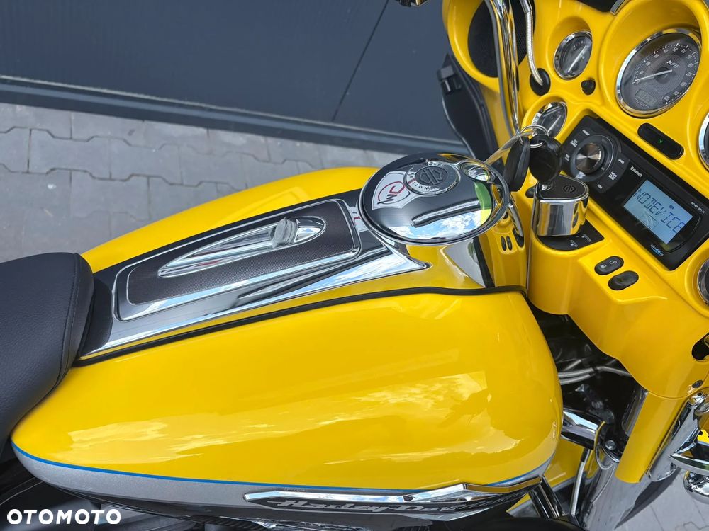 Harley-Davidson Touring Electra Glide - 18