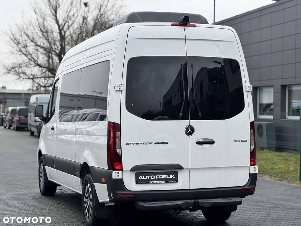 Mercedes-Benz Sprinter - 5