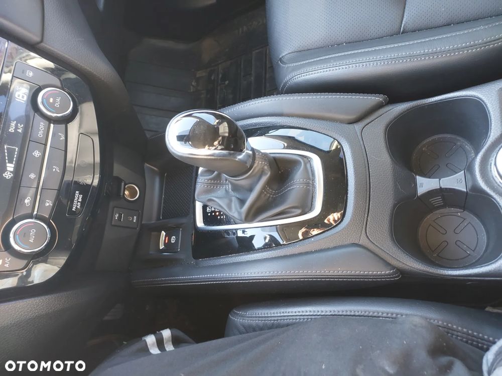 Nissan X-Trail 2.0 dCi Tekna 4WD Xtronic - 28