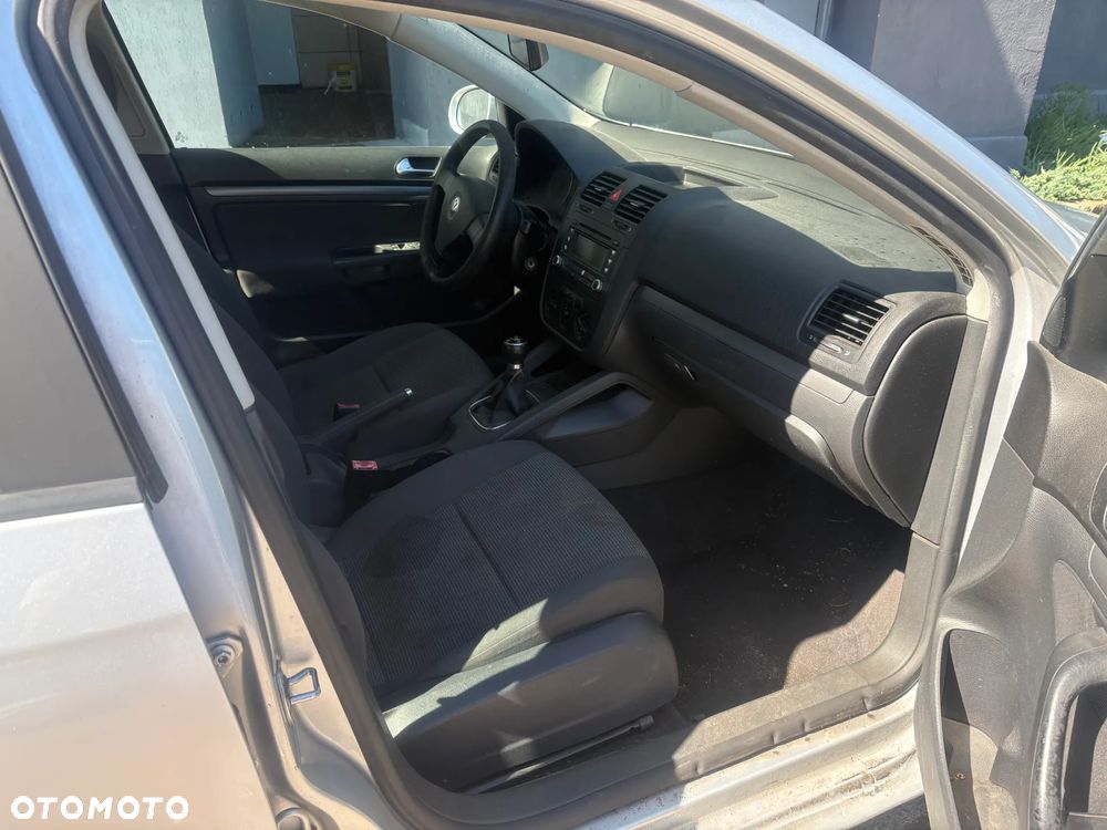 Volkswagen Jetta 1.6 Comfortline - 12