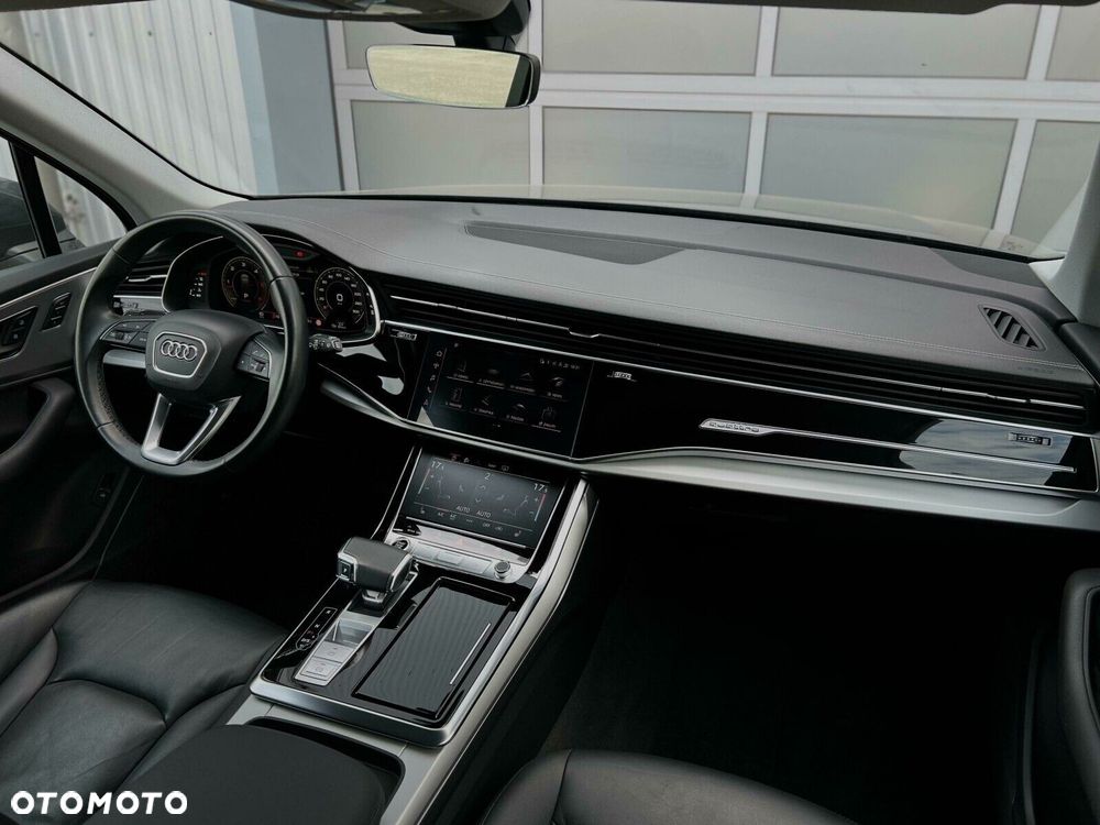 Audi Q7 - 11
