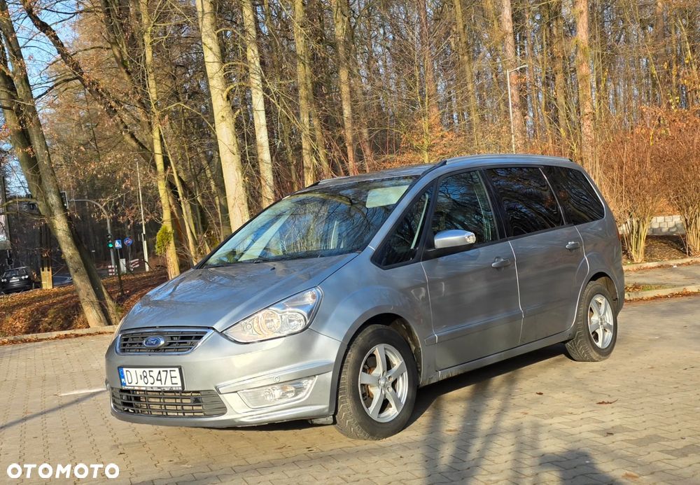 Ford Galaxy 2.0 TDCi Ambiente - 2