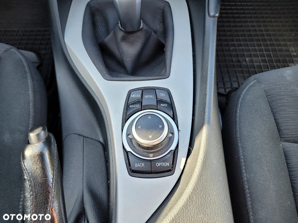 BMW X1 sDrive20d EfficientDynamics - 15