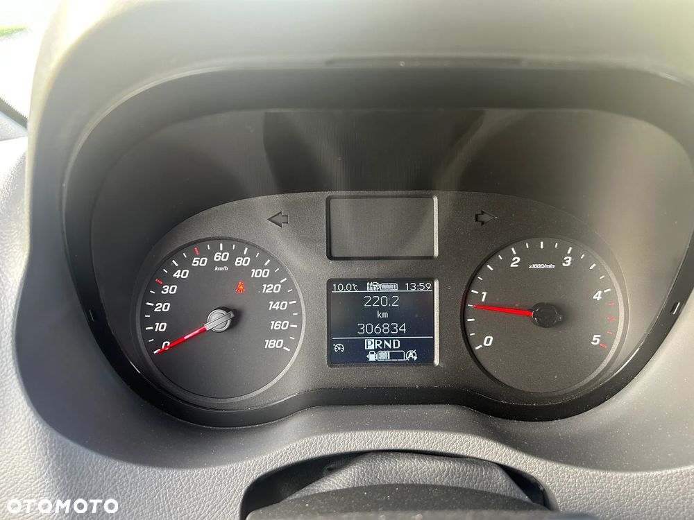 Mercedes-Benz Sprinter - 8