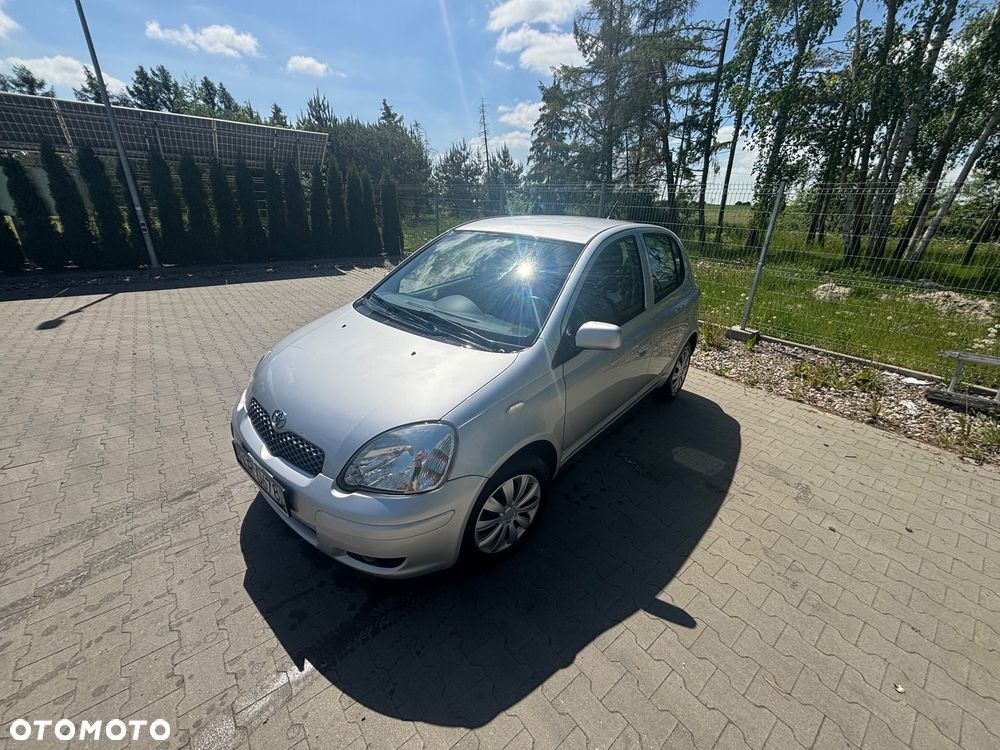 Toyota Yaris 1.4 D-4D Base - 4
