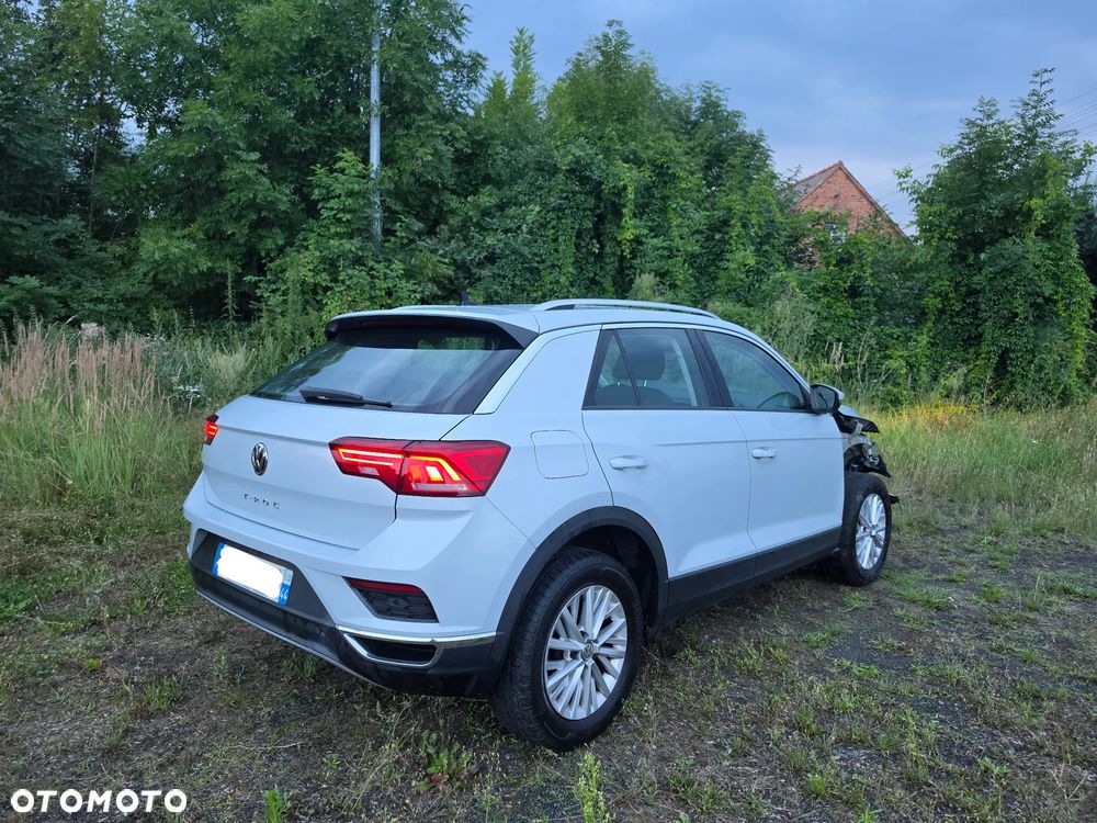 Volkswagen T-Roc - 12