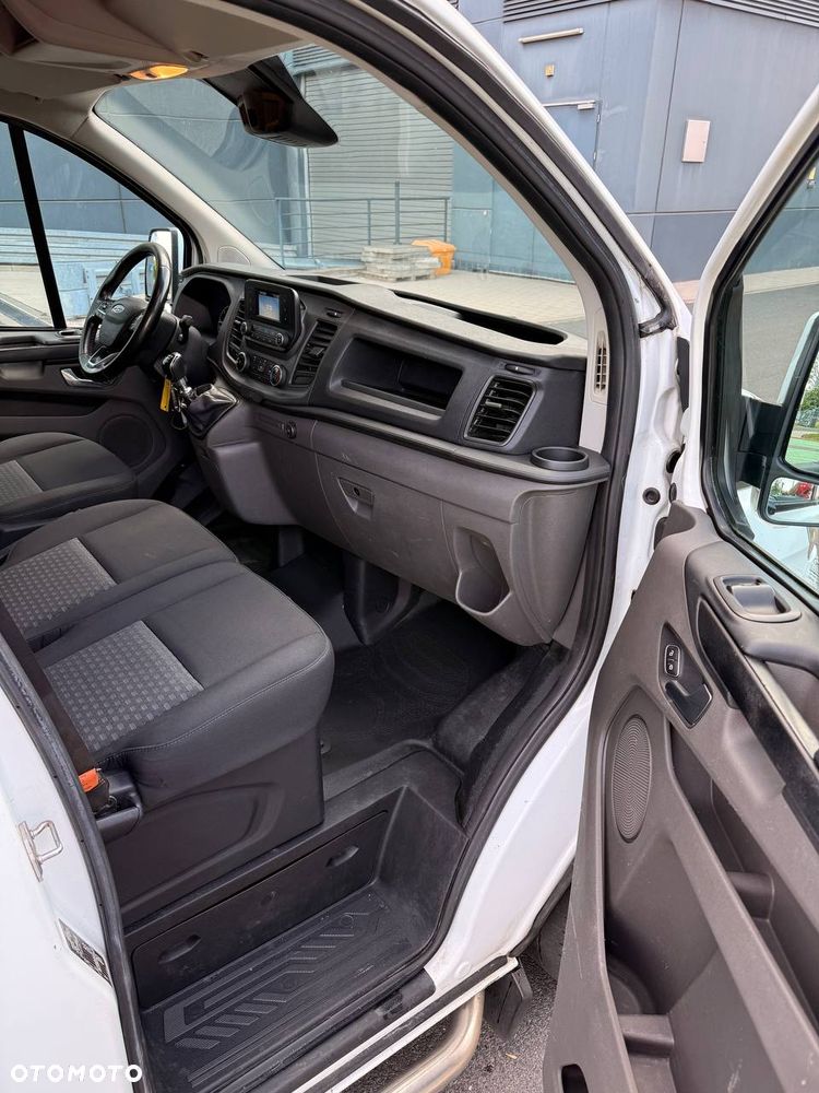 Ford Transit Custom - 11