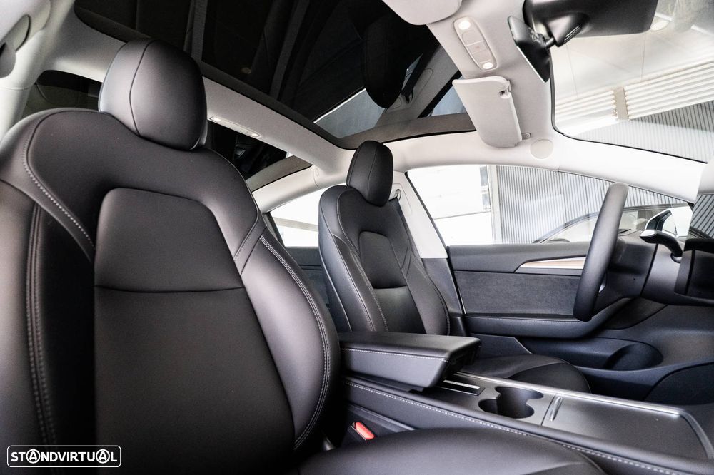 Tesla Model 3 - 18
