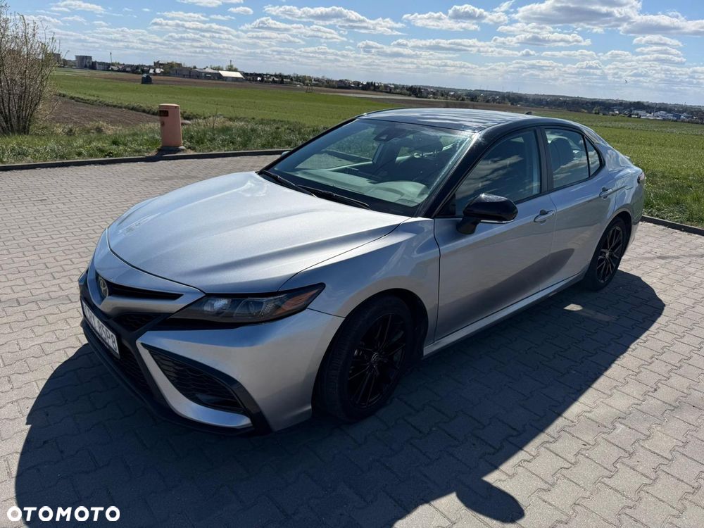 Toyota Camry - 7