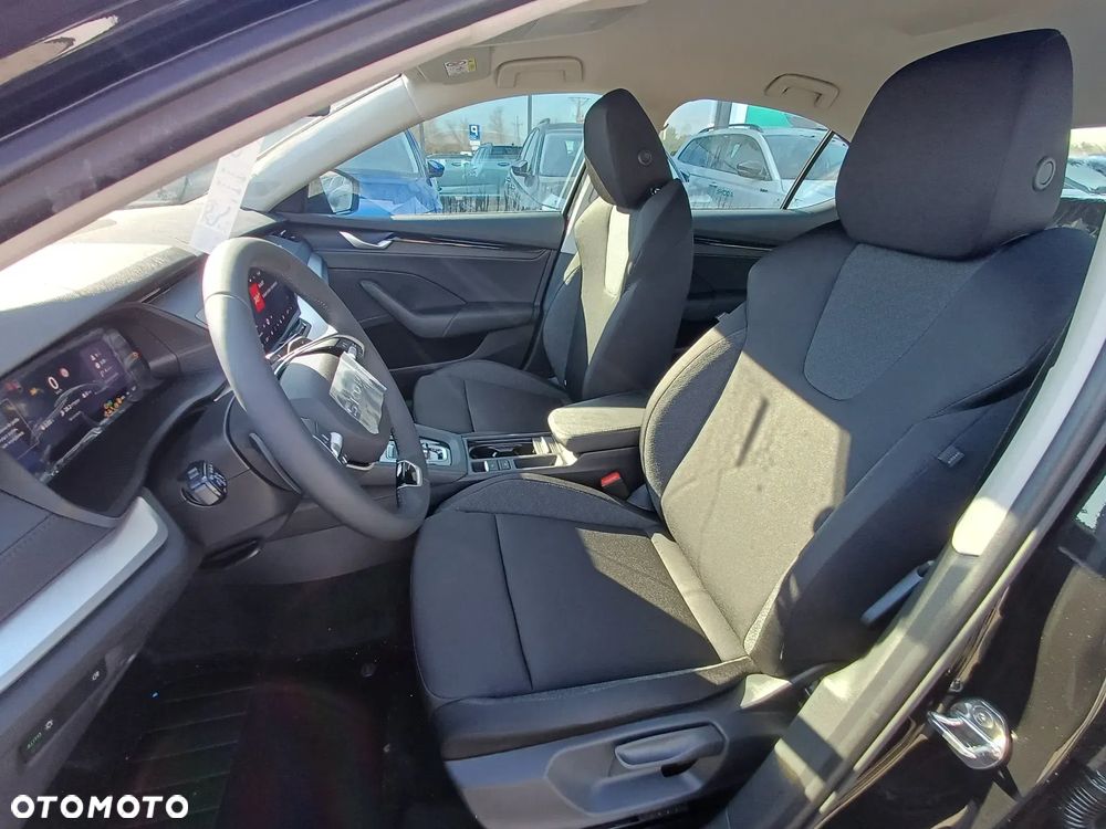 Skoda Octavia 2.0 TDI Drive Essence DSG - 13