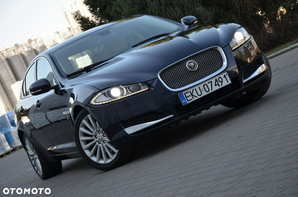 Jaguar XF - 25